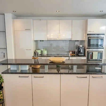 شقة ماتهيول